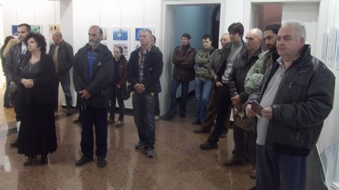 Посетиоци на отварању изложбе карикатура Слободана Срдића